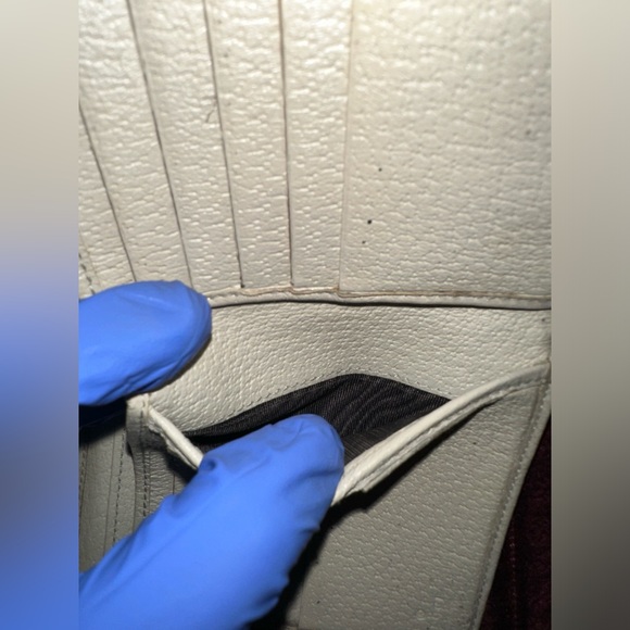 Gucci Eclipse GG Canvas Ivory Compact Wallet - Picture 7 of 13